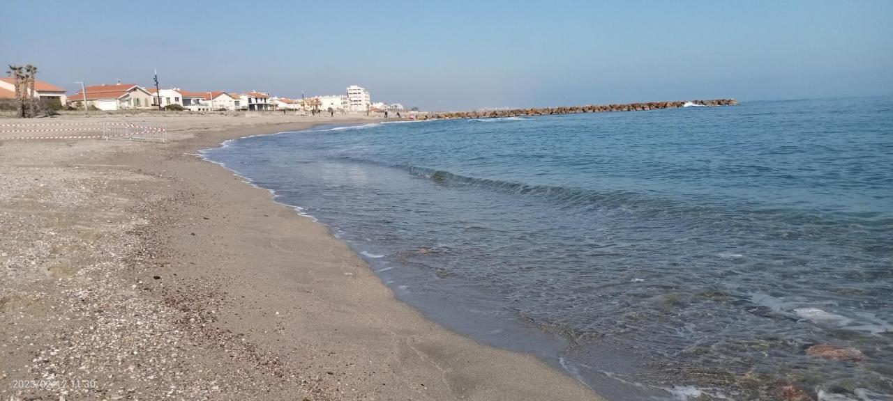 Le Liberte Plage Et Port Saint-Cyprien  Luaran gambar